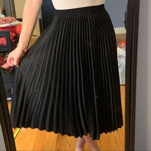 H&M pleated A-line skirt